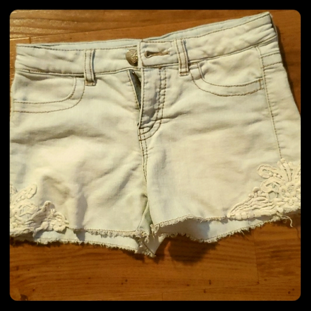 Cut off jean shorts